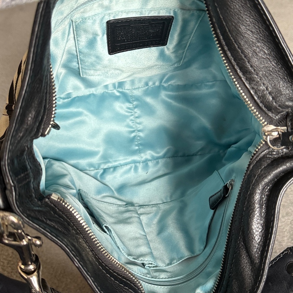 Coach Signature Hobo Blk/Tan Shoulder Bag. Teal Blue Interior! 12.5”Hx15”Wx5”D! - Picture 13 of 16